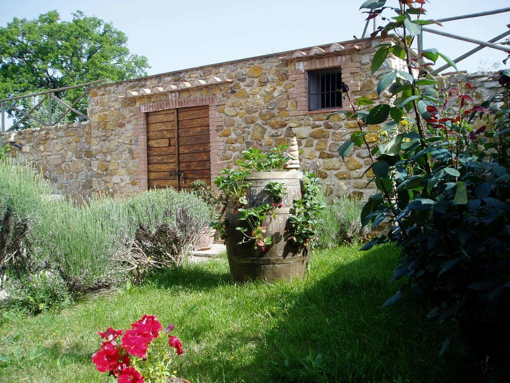 Agriturismo Podere Micitto Usi Экстерьер фото